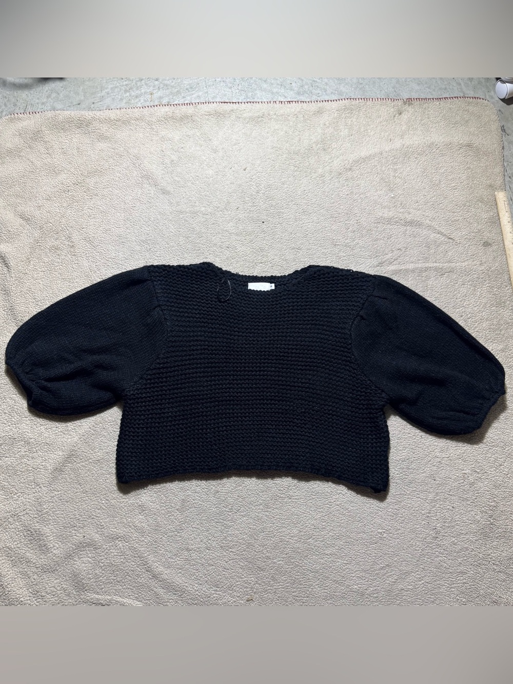 Isalis Top Womens Small Sweater Black Cropped Knit Puff Ballon Sleeves Acrylic